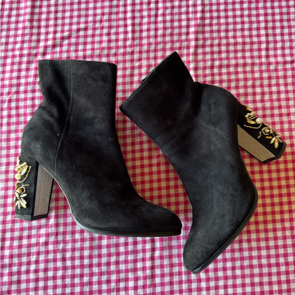 Elegant Black Suede Ankle Boots with Embellished Heels - Picture 3 of 8